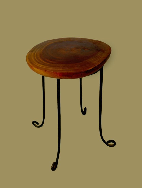 16 Lolo Stool with Iron Rod Support