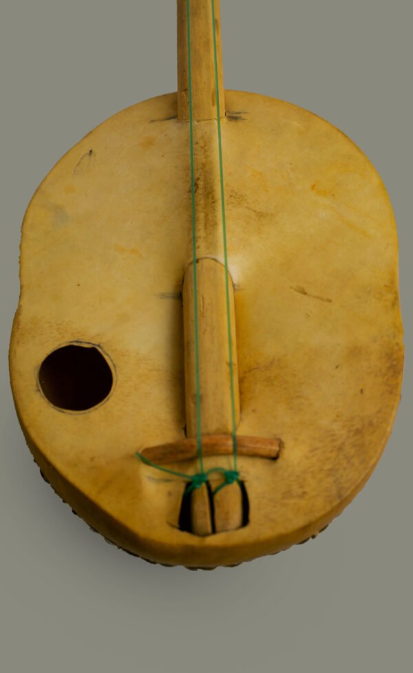 39a Kologo (Two-Stringed Lute)