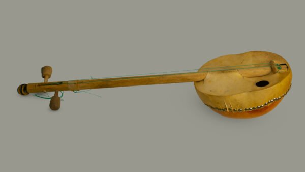 39aa Kologo (Two-Stringed Lute)