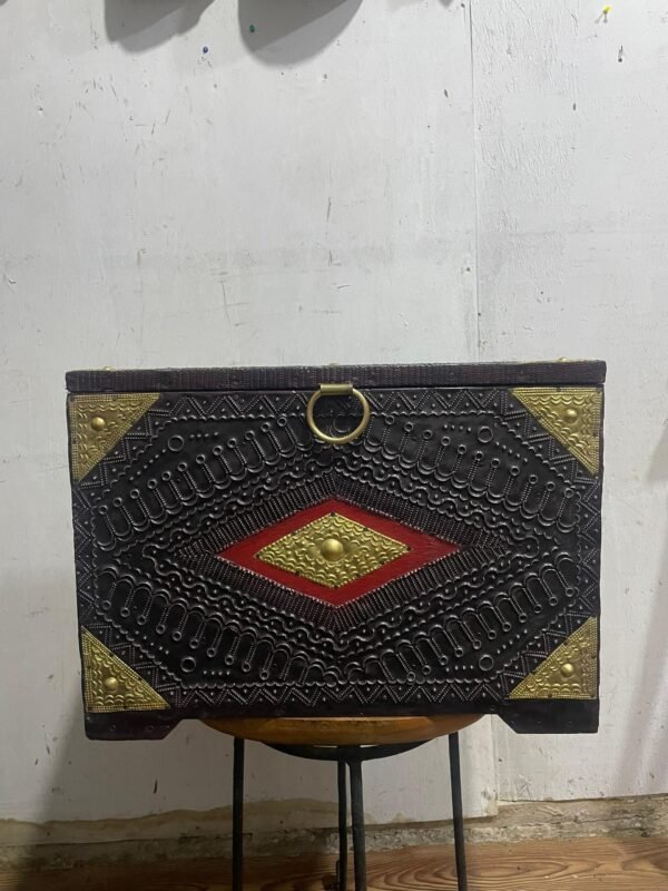 IMG-20250711-WA0024 Large Jewelry Box – Polished Wood Finish