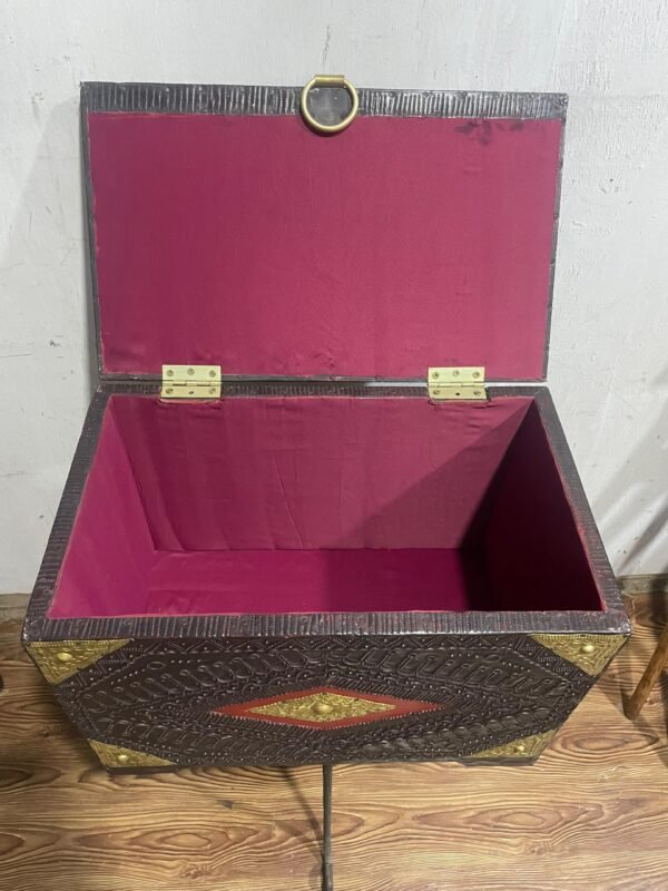 IMG-20250712-WA0008 Large Jewelry Box – Polished Wood Finish