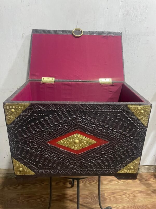 IMG-20250712-WA0009 Large Jewelry Box – Polished Wood Finish