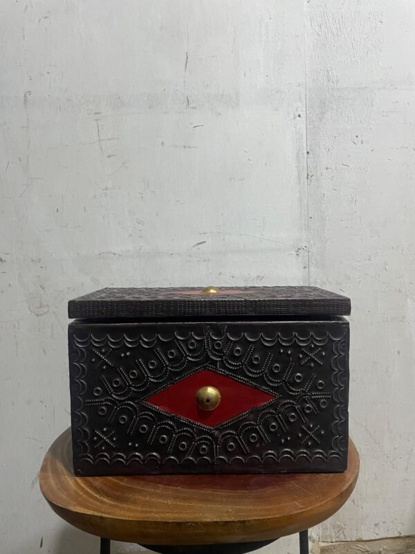 IMG-20250712-WA0013 Mini Jewelry Box – Decorative Accent Piece