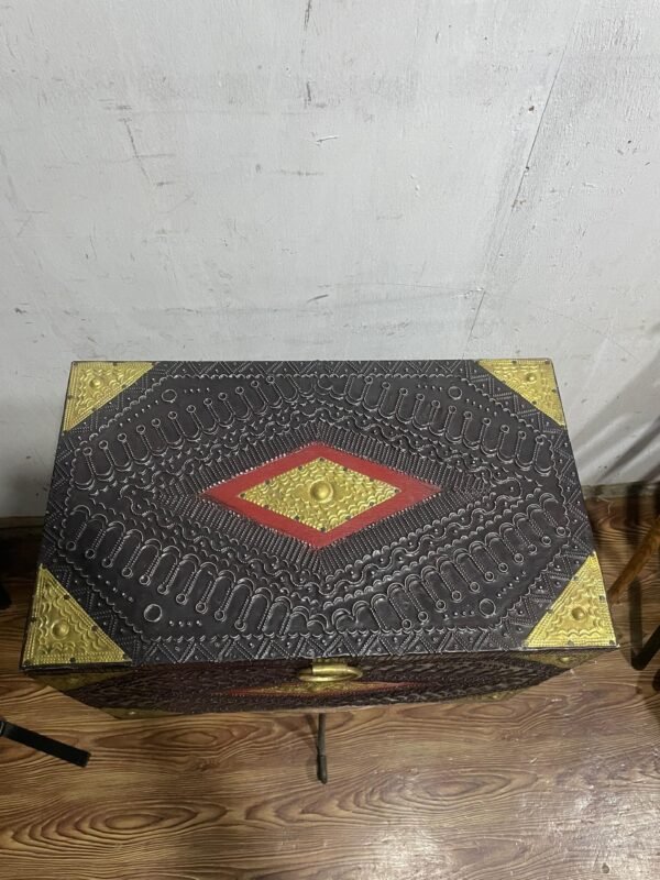 IMG-20250712-WA0015 Large Jewelry Box – Polished Wood Finish